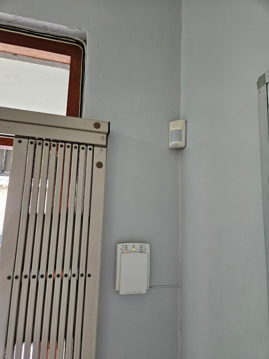 To Let Commercial Property for Rent in Rosenpark Western Cape